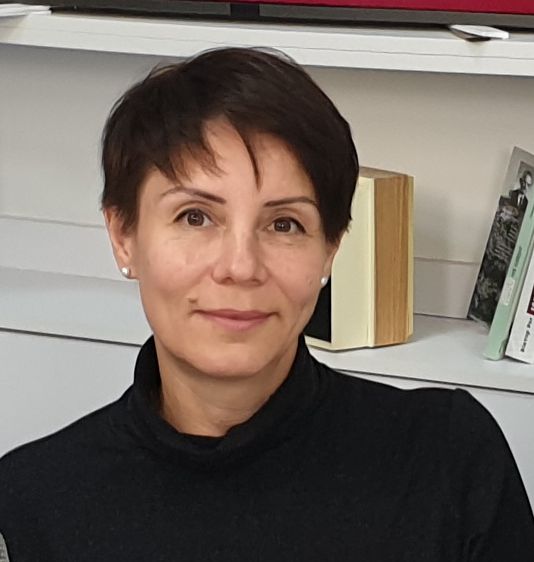 Оксана Мініна